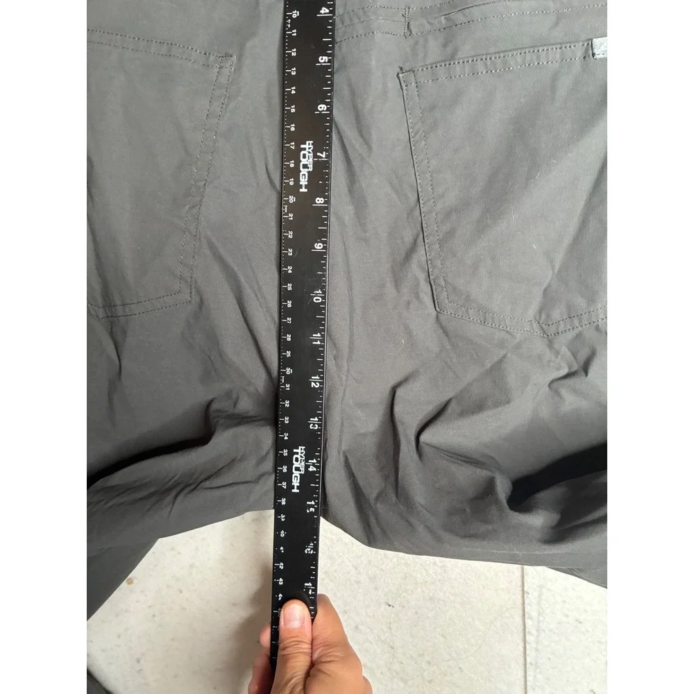 Eddie Bauer Mens Gray Horizon Guide‎ Chino Pants 40x32 Water Repellent READ